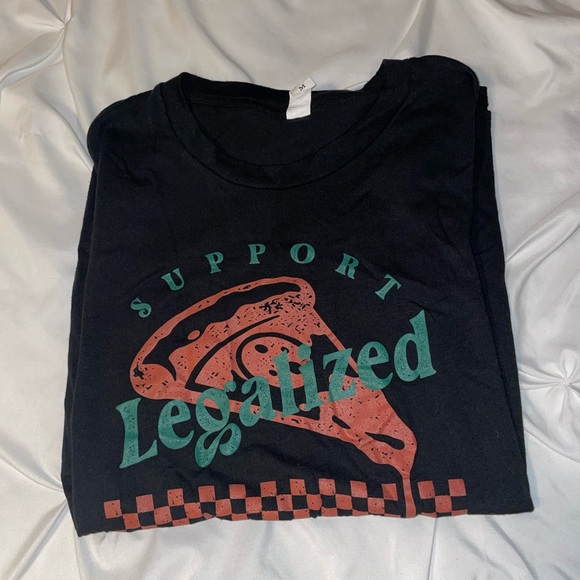 Black Women’s Graphic Tee - Picture 2 of 6